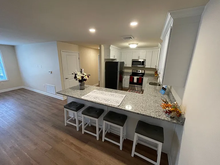 Welcome to the Reserve at Towpath Trail! — Photo 16