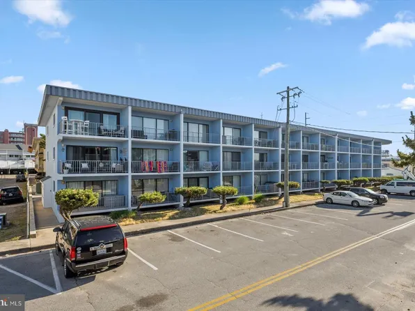 13 69th St Unit 205, Ocean City, MD 21842