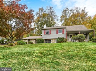 202 Cornwall Dr, Chalfont, PA