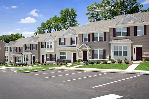 Emerald Pointe Townhomes Photo 1