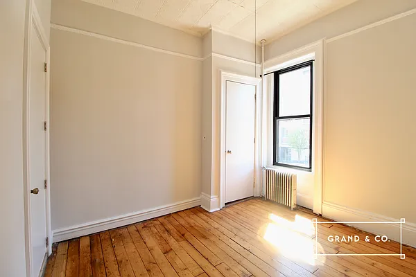 Rented by Grand & Co. | media 42