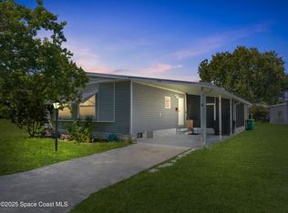 624 Royal Tern Dr, Barefoot Bay, FL 32976