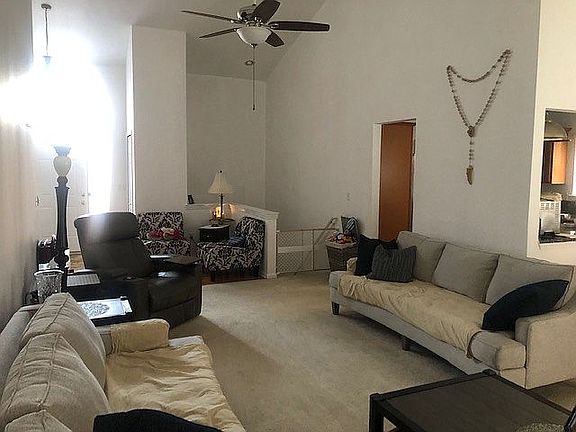 3rd image of 411 Woodhaven Dr #1