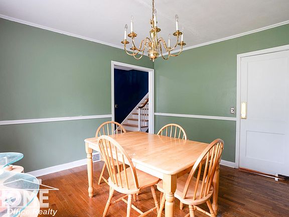 4th image of 611 Irwin Ave