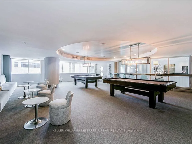323 Richmond St E #201 — Photo 36
