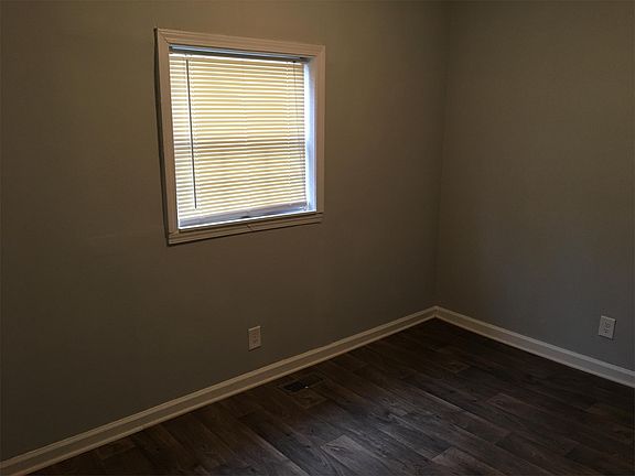 3rd image of 167 Clay Dr SE