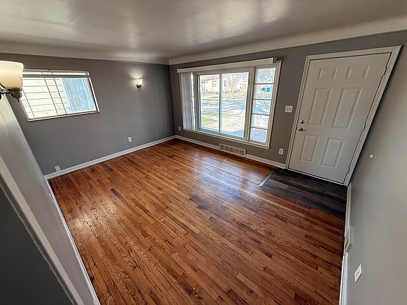 3rd image of 8134 Hudson Ave
