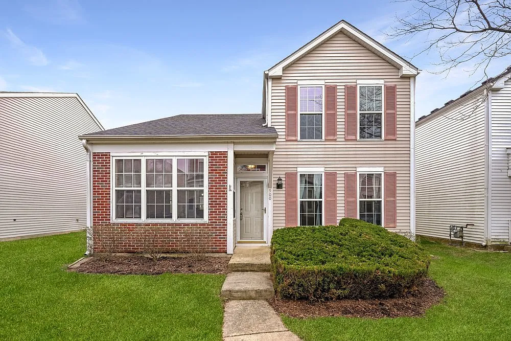 900 Symphony Dr photo 1