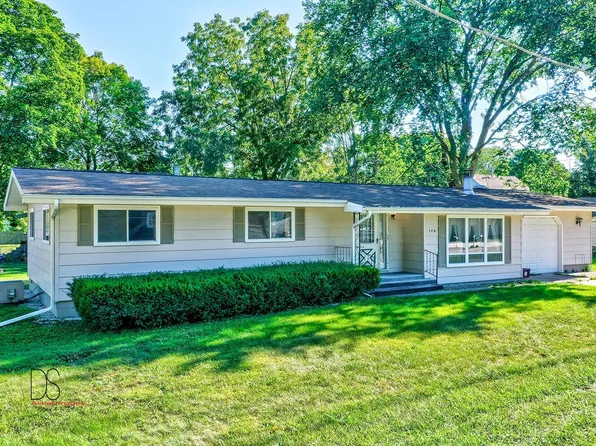 146 Center St, Seneca, IL 61360