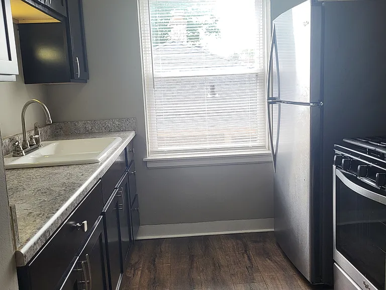 738 State St #9 — Photo 13