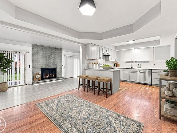 5th image of 30909 Scrivo Dr