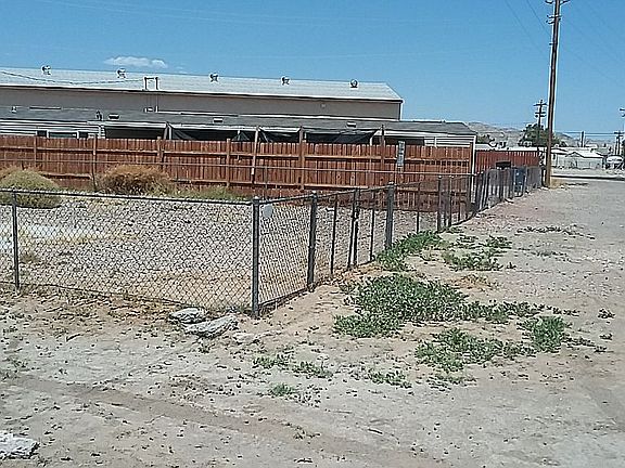 3rd image of 2011 Oswood Ln