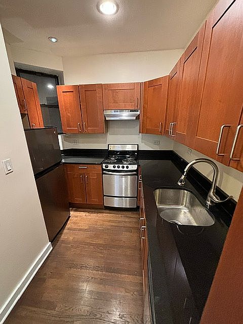 1st image of 133 E 97th St APT 3