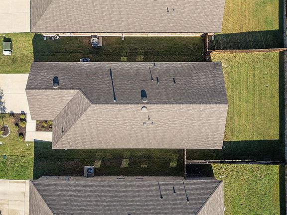 5th image of 1526 Dilley Ln