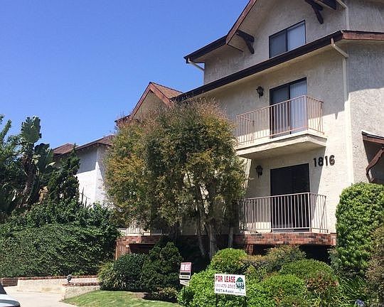 3rd image of 1816 Purdue Ave APT 101