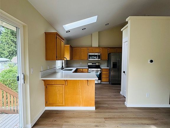 5th image of 14116 SE 188th Way