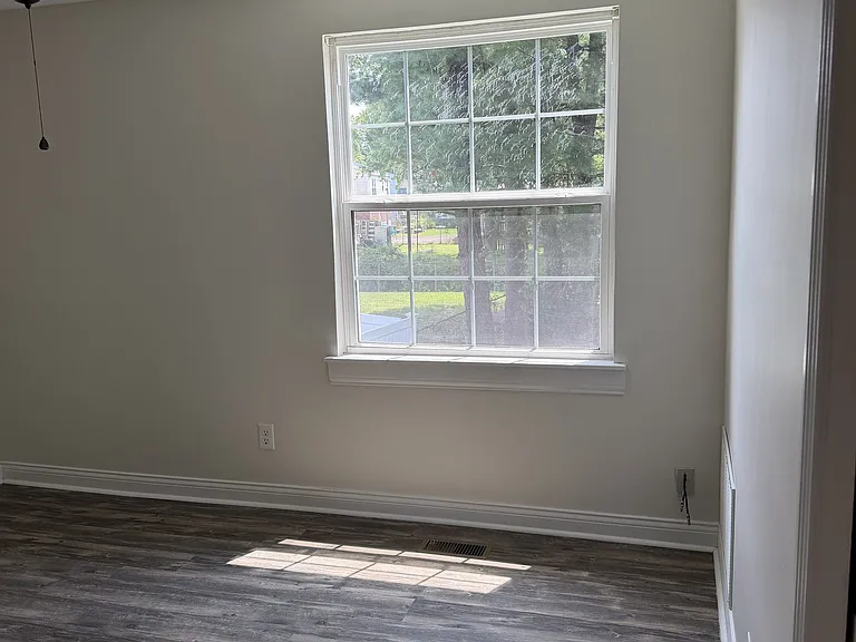 8510 Silver Fox Rd — Photo 11