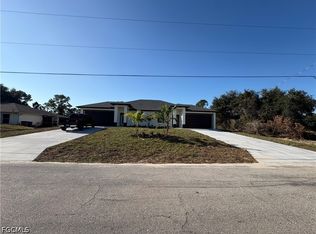 4622 26th St SW, Lehigh Acres, FL 33973