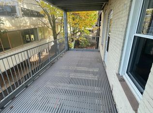 6 Barrows St APT 1, Allston, MA 02134