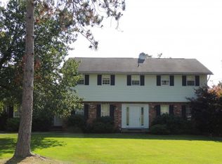 705 Valleyview Dr, Endwell, NY 13760