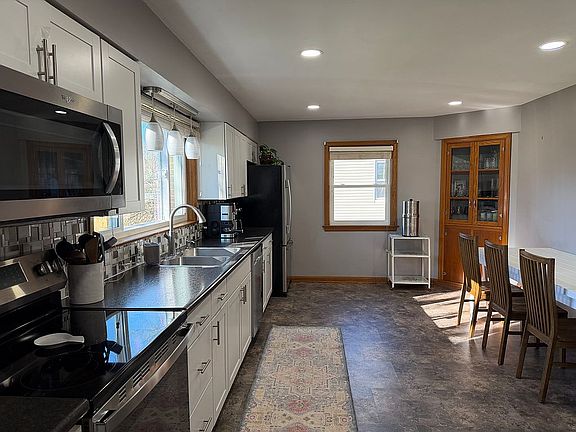 5th image of 441 Werstler Ave NW