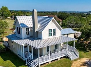 270 Oak Hollow Dr, Kerrville, TX 78028