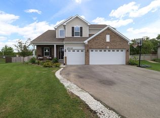 25020 W Selfridge Ct, Plainfield, IL 60586