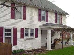 4 W Sunset Ave, Ephrata, PA 17522