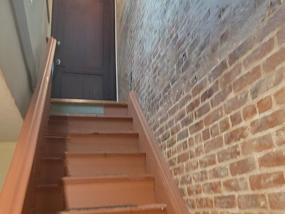 3rd image of 88 Montgomery Ave Floor 3