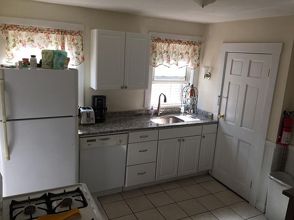 4th image of 177 Boston Ave #2