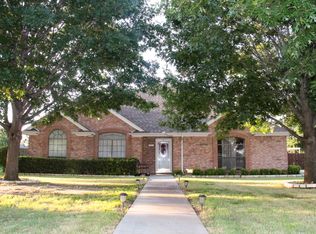 607 Aqua Vista Dr, Granbury, TX 76049