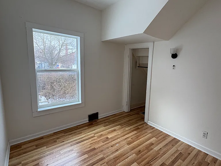 13 Helen St #1 — Photo 4
