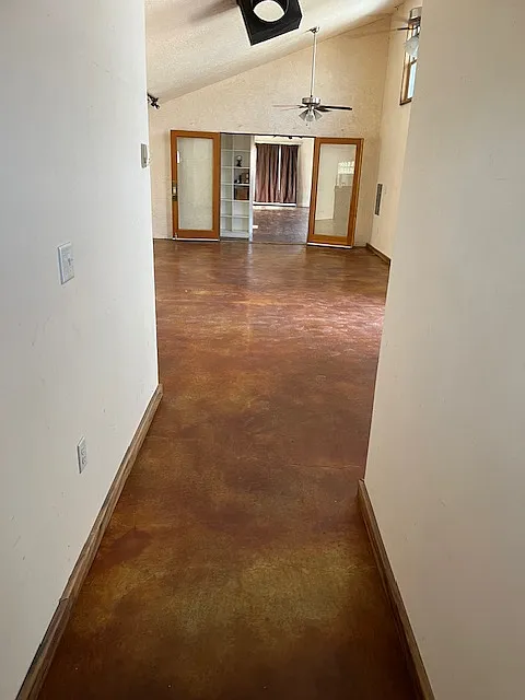 114 Vassar Dr SE — Photo 4