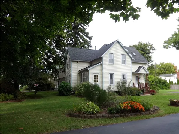 278 Bouckhart Ave, Rochester, NY 14622