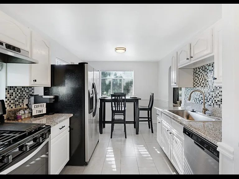 5295 Perry St — Photo 21