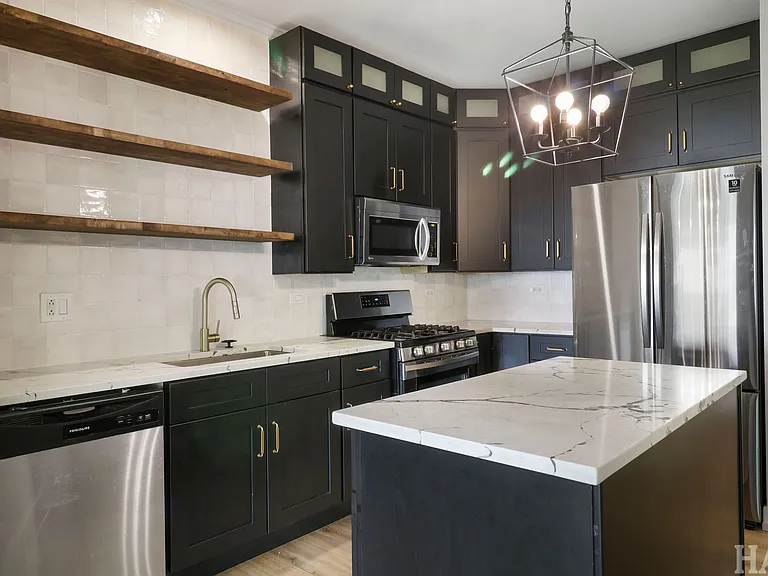 615 Littleton Trl — Photo 8
