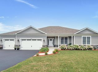 1320 Getzelman Rd, Hampshire, IL 60140