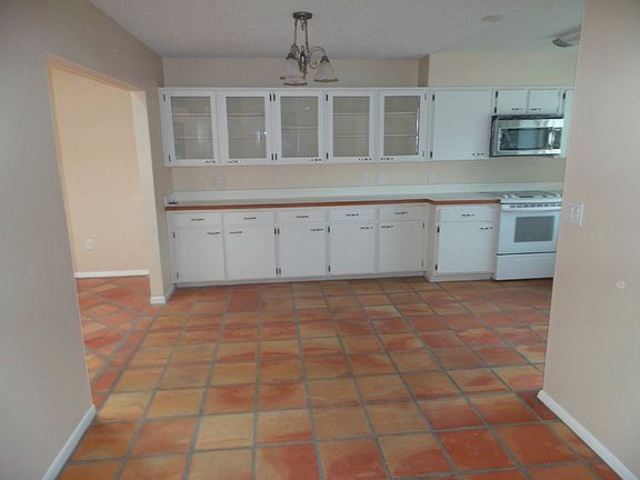 4th image of 118 Woodside Dr