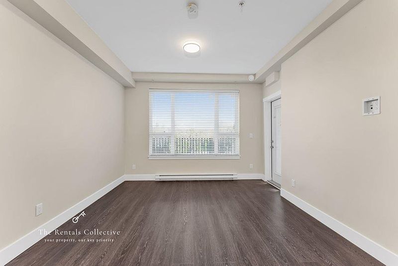 Surrey Townhouse for rent - 3 Bedrooms — photo 2