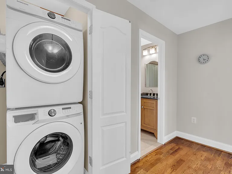 7205 Van Ness Ct — Photo 31