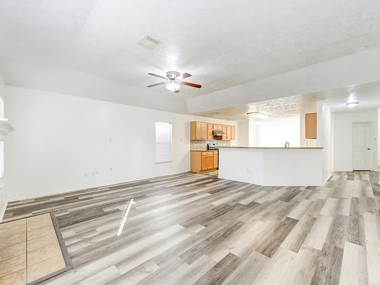 7930 Northfork Hollow Ln — Photo 23