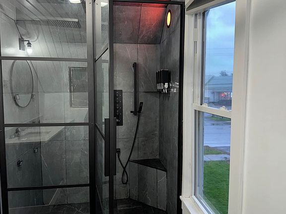 3rd image of 58 Miner St