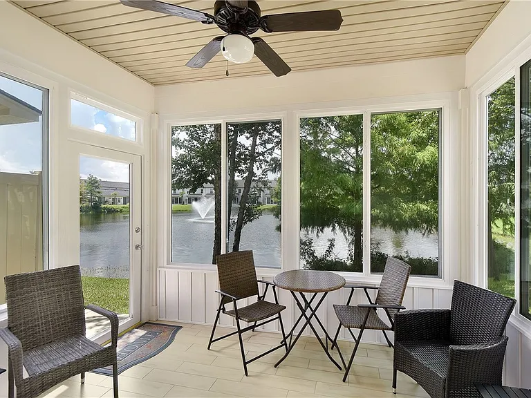 510 Mariners Cir — Photo 14
