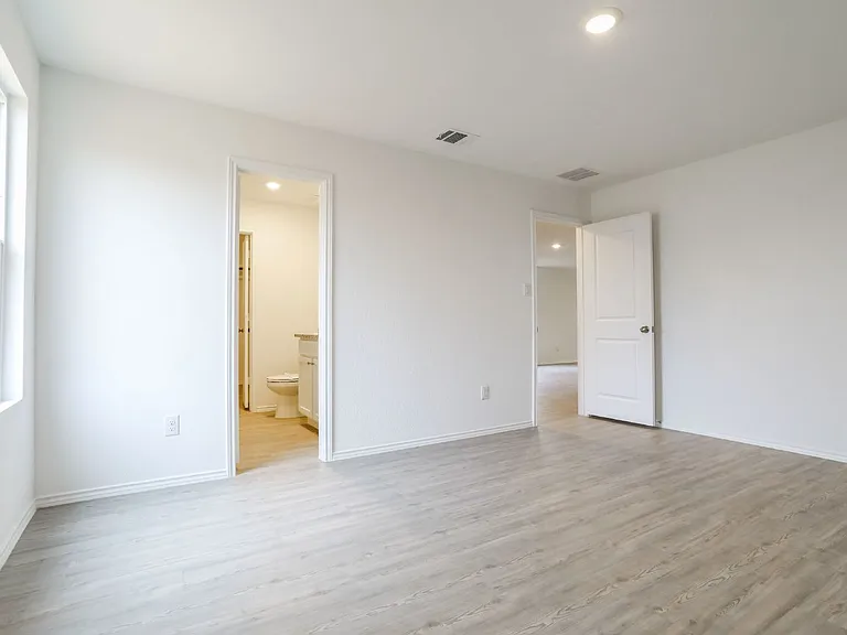 4220 Revetment Way — Photo 11