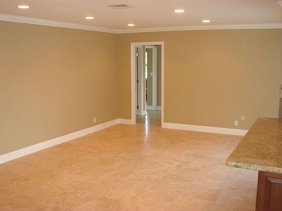 5th image of 1531 SE 12th St