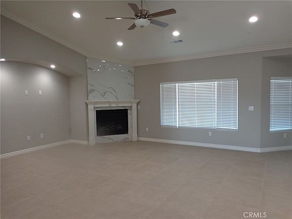 4th image of 18255 Winnetka Rd