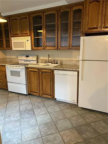 627 Ursulines Ave #8 — Photo 6