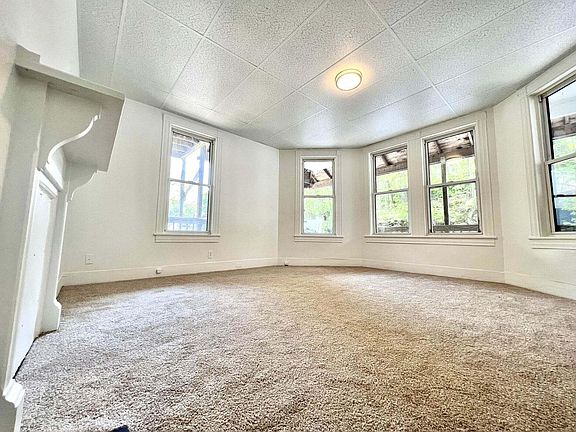 4th image of 37 Highland Ave #2