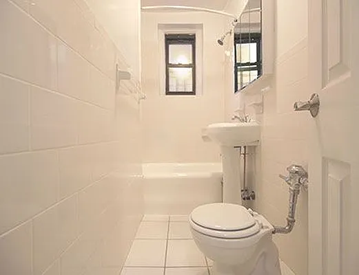 Rented by SW Queens Mezzanine | media 21