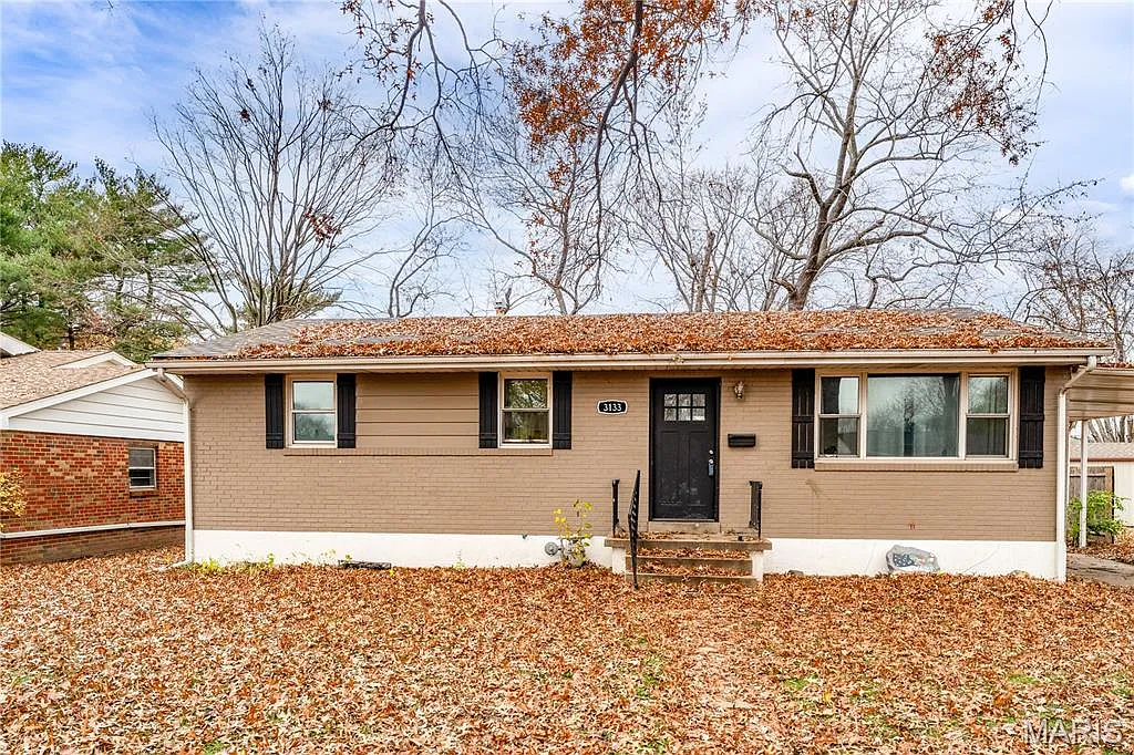 3133 Davis Ave photo 1